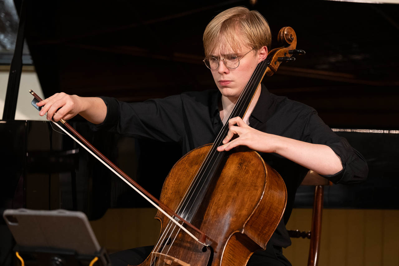 philipp-schupelius-yukino-kaihara-junge-kuenstler-galerie-2025-20