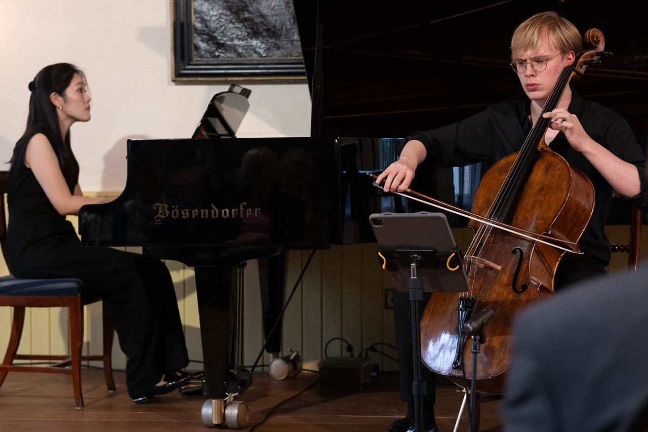 philipp-schupelius-yukino-kaihara-junge-kuenstler-galerie-2025-9